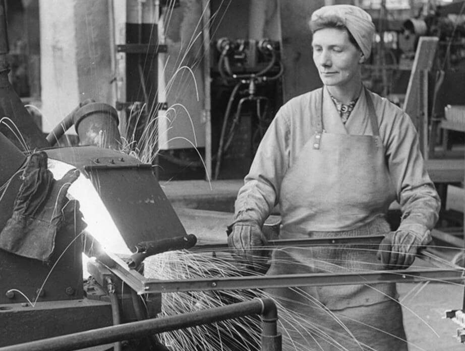 Crittal steel worker