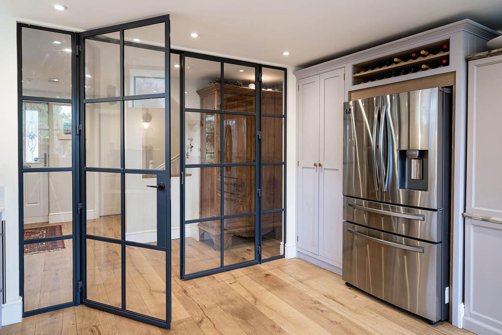 Homelight hinged doors