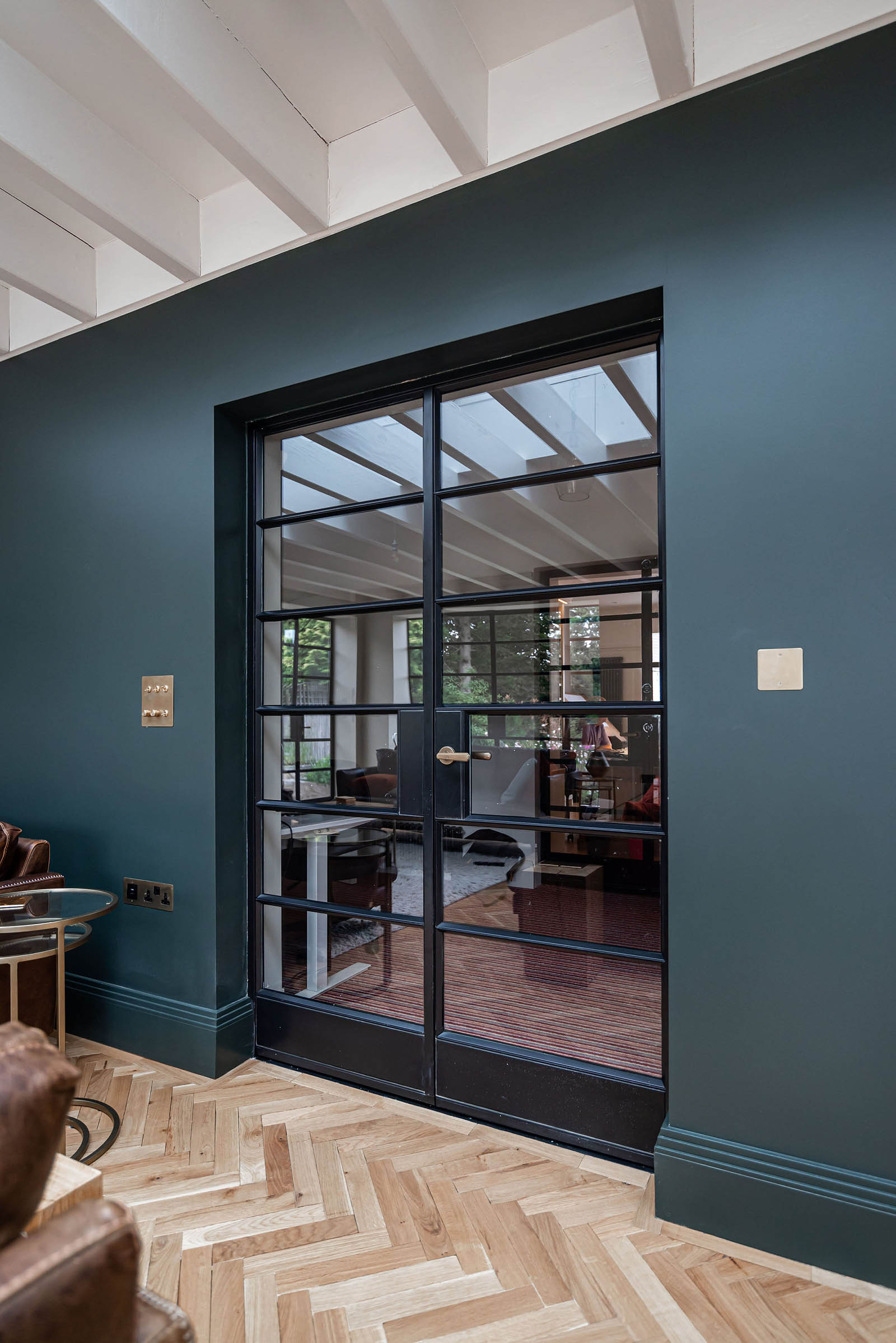 Homelight hinged doors